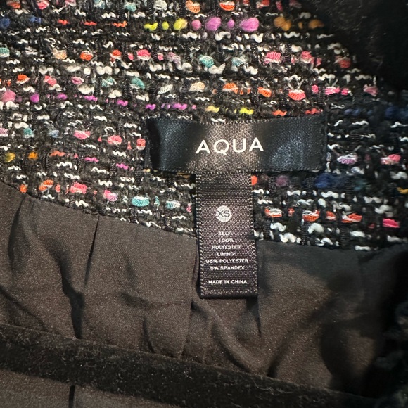 Bloomingdales Aqua brand Tweed Jacket - like new - XS - Picture 6 of 7